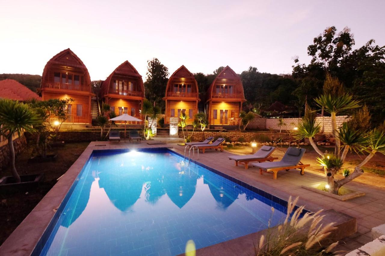 Adara Beach Huts Batununggul ภายนอก รูปภาพ