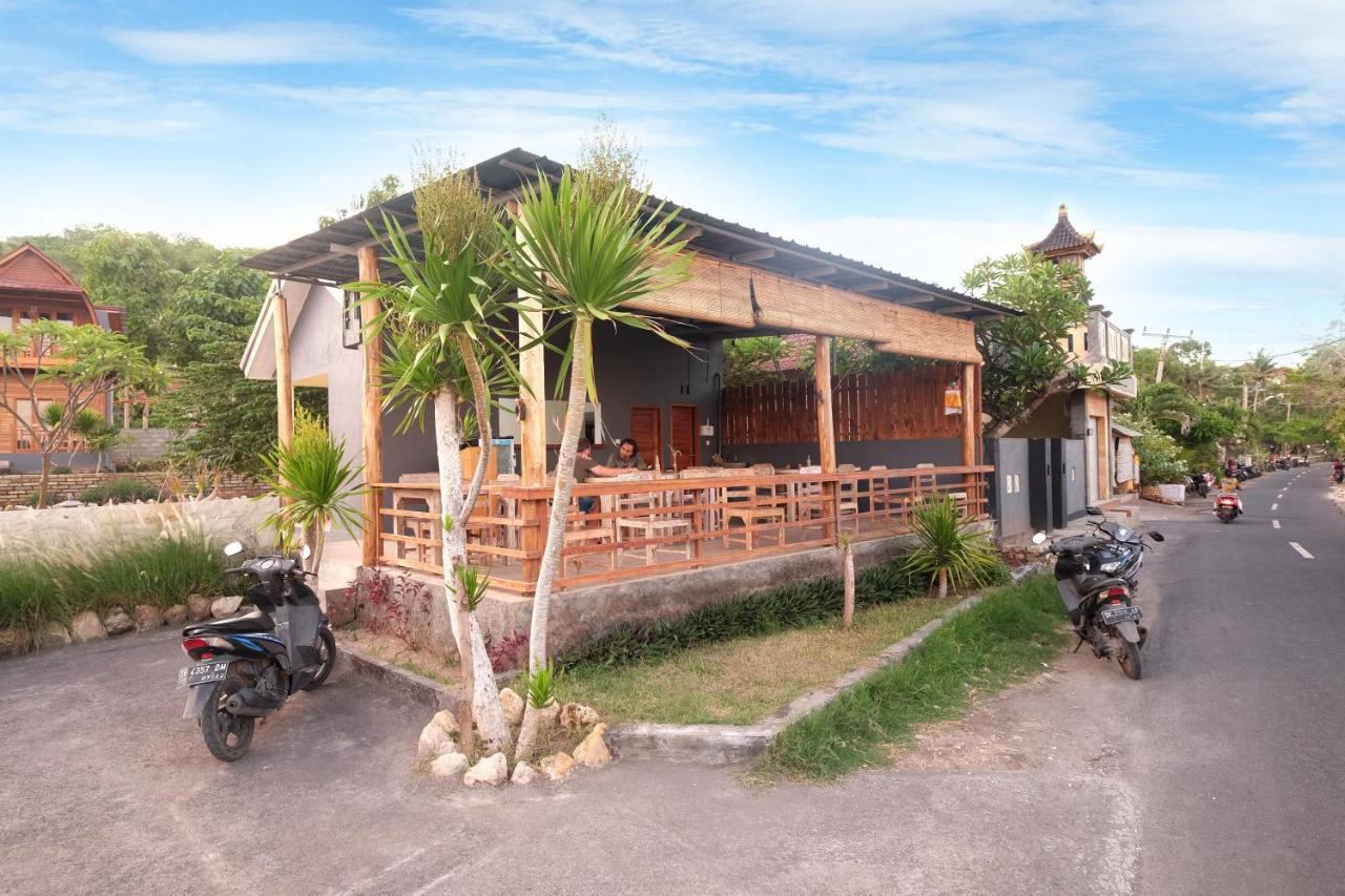 Adara Beach Huts Batununggul ภายนอก รูปภาพ