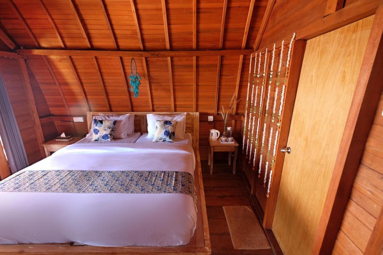 Adara Beach Huts Batununggul ภายนอก รูปภาพ