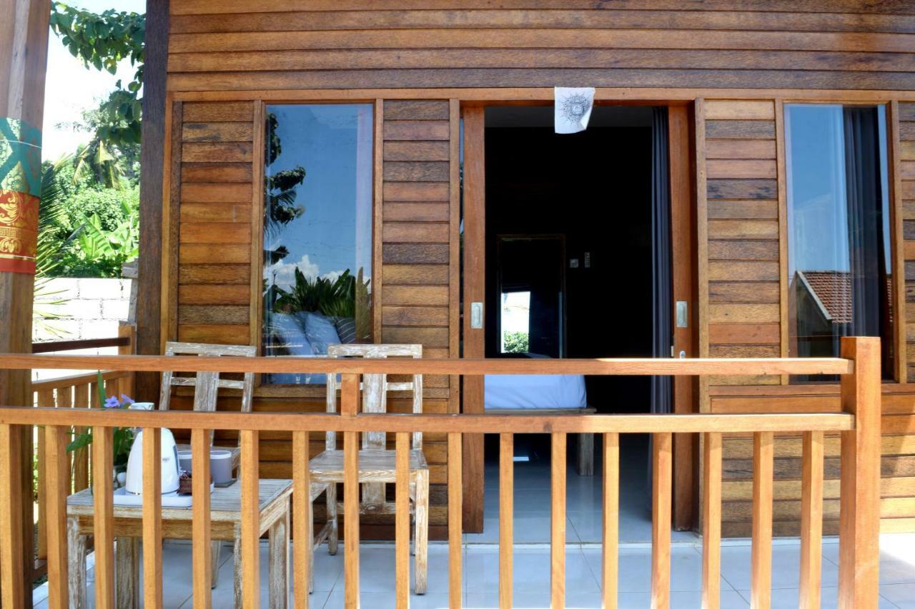 Adara Beach Huts Batununggul ภายนอก รูปภาพ