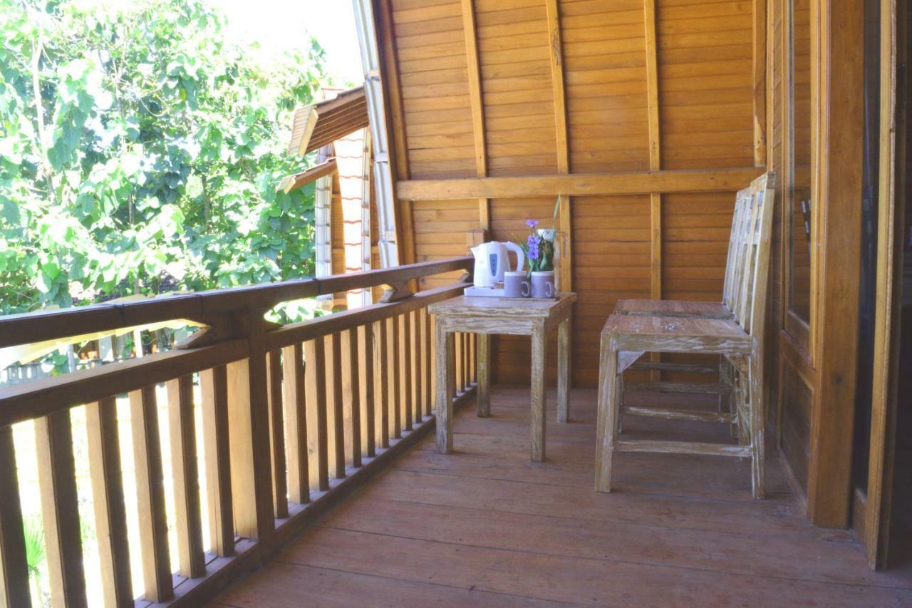 Adara Beach Huts Batununggul ภายนอก รูปภาพ